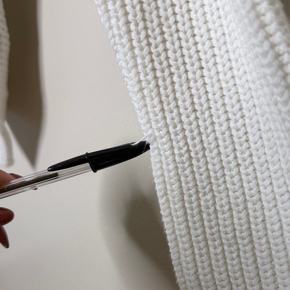 Lauren Ralph Lauren V-Neck Sweater in White Size XL - Picture 7 of 11